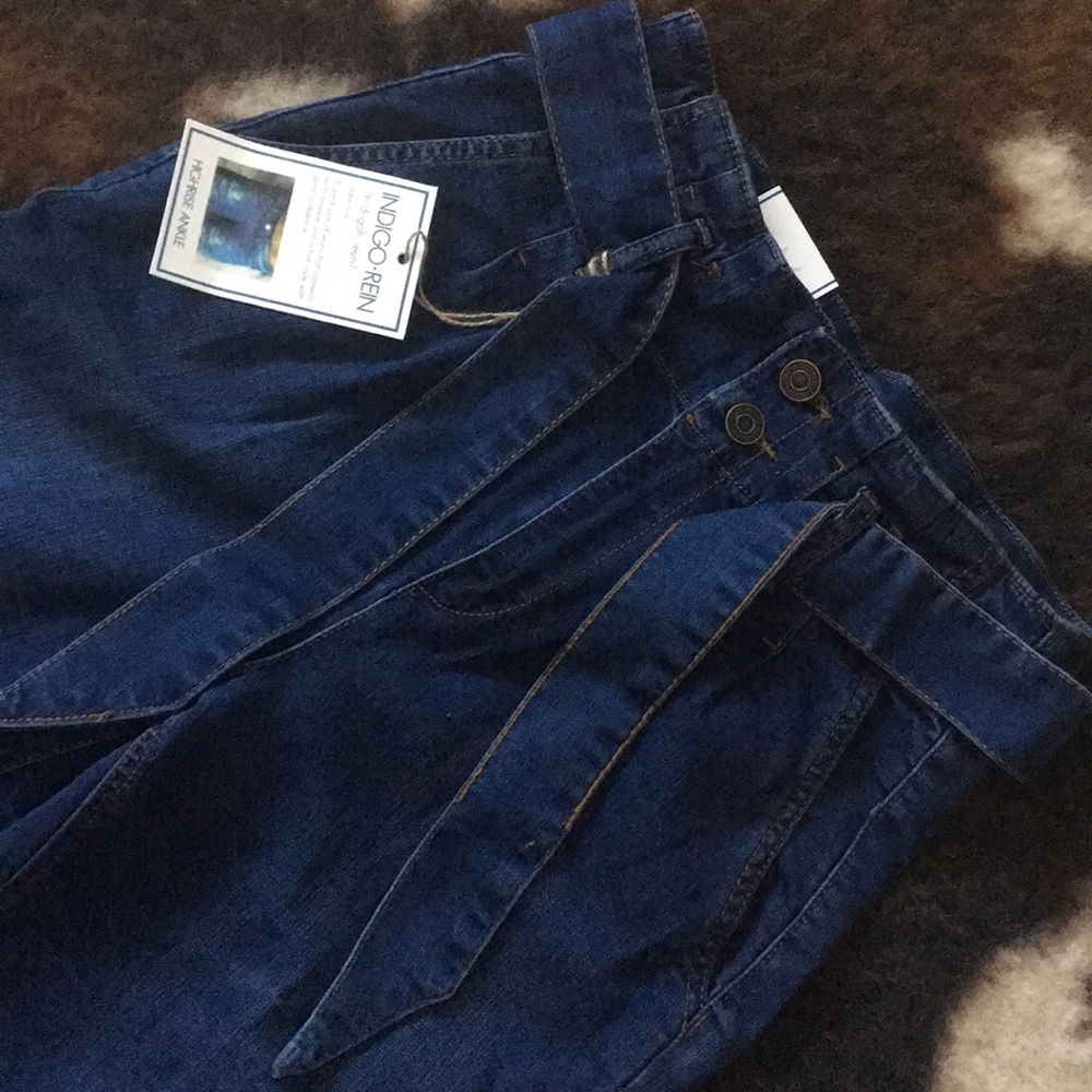 Size 3 indigo rein paper bag jeans 👖